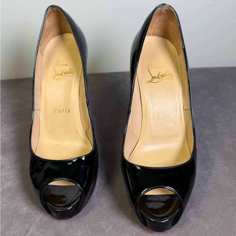 Christian Louboutin size 35.5 peep toes pumps glossy black patent 5inch heel